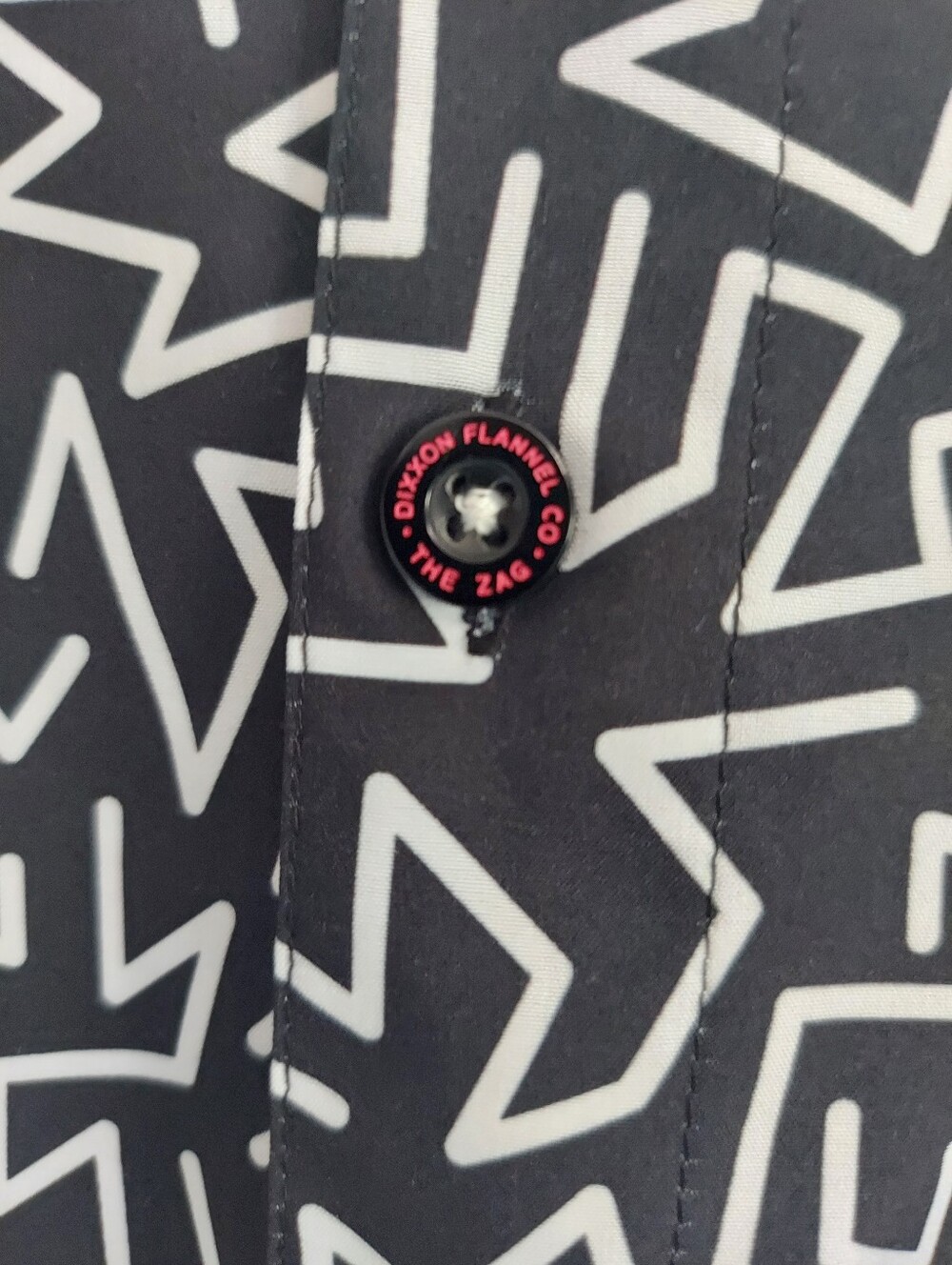 Dixxon Flannel Co. The Zag Party Short Sleeve Button Down Shirt Men Large - Picture 5 of 10